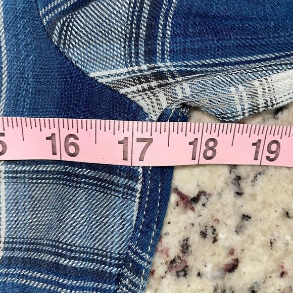 Blank NYC Womens Plaid Denim Long Sleeve Cotton Shirt Blue Size XS NWT - Picture 8 of 9